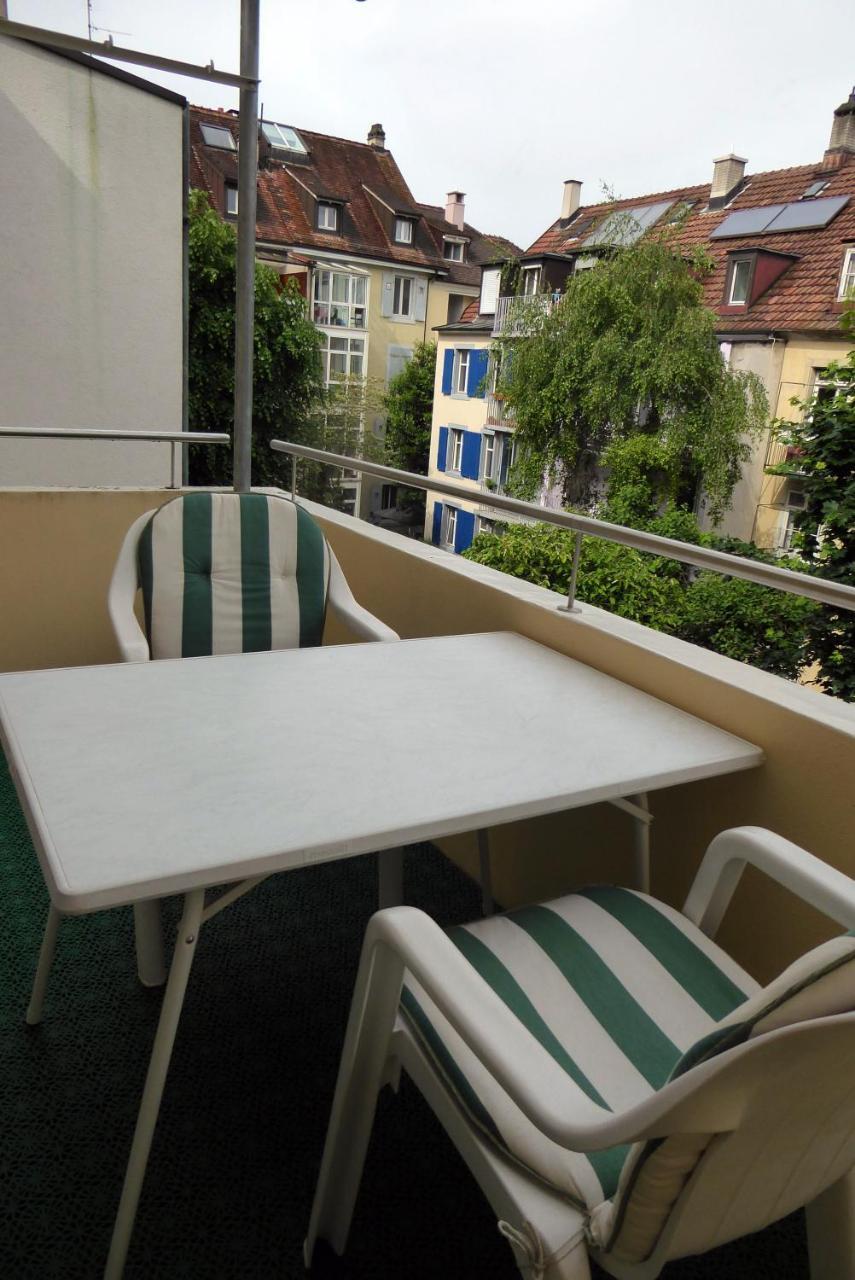B&B Schlettstadterstrasse Basel Exterior foto